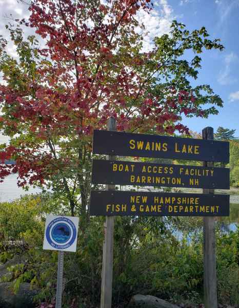 Fall Foliage at the Lake in Barrington